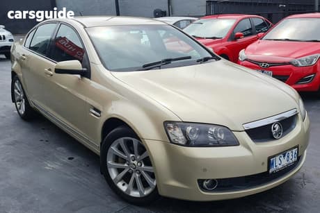 Gold 2008 Holden Calais Sedan V