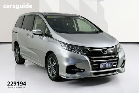 Silver 2018 Honda Odyssey Wagon Vti-L