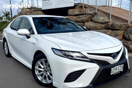 2020 Toyota Camry Ascent Sport Hybrid