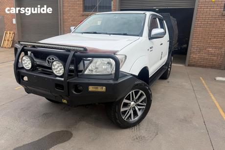White 2010 Toyota Hilux Dual Cab Pick-up Sr5 (4X4)