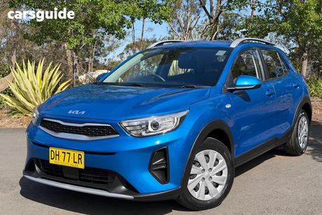 Blue 2023 Kia Stonic Wagon S
