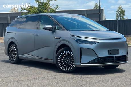 Grey 2026 Xpeng X9 SUV STANDARD RANGE F