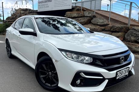 White 2021 Honda Civic Hatchback Vti-S