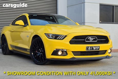 Yellow 2016 Ford Mustang Coupe Fastback Gt 5.0 V8