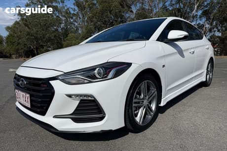 White 2017 Hyundai Elantra Sedan Sr Turbo