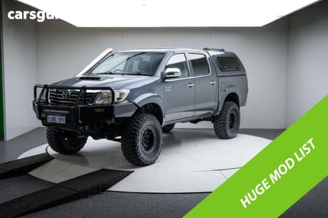 Grey 2014 Toyota Hilux Dual Cab Pick-up Sr5 (4X4)