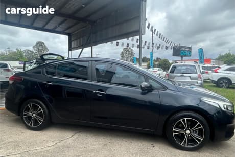 Blue 2017 Kia Cerato Sedan S (Av)