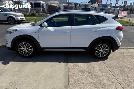 White 2016 Hyundai Tucson Wagon Active X (Fwd)