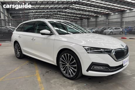 White 2022 Skoda Octavia Wagon Limited Edition