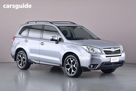 Silver 2015 Subaru Forester Wagon 2.5I-S