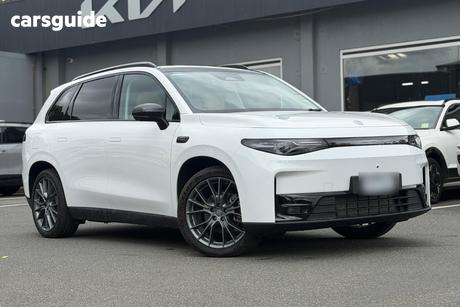 White 2025 Leapmotor C10 Wagon Design Reev