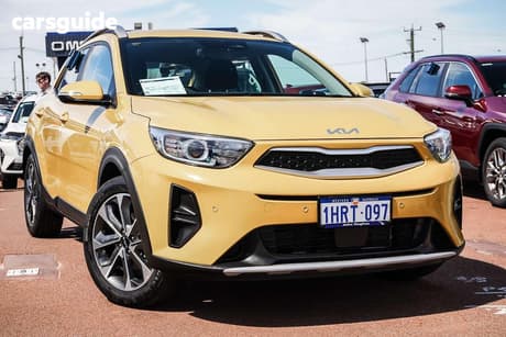 Yellow 2022 Kia Stonic Wagon Sport
