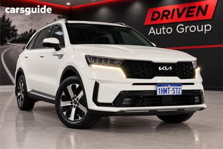White 2021 Kia Sorento Wagon Sport 7 Seat
