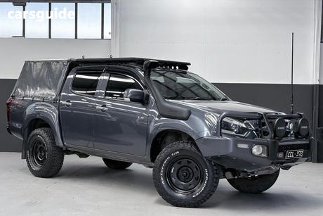 Grey 2017 Isuzu D-MAX Crew Cab Utility Ls-M Hi-Ride (4X4)