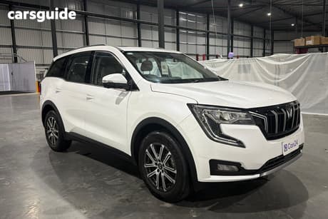 White 2023 Mahindra XUV700 Wagon Ax7L