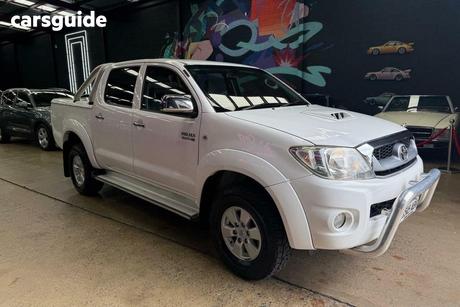 White 2009 Toyota Hilux Dual Cab Pick-up Sr5 (4X4)
