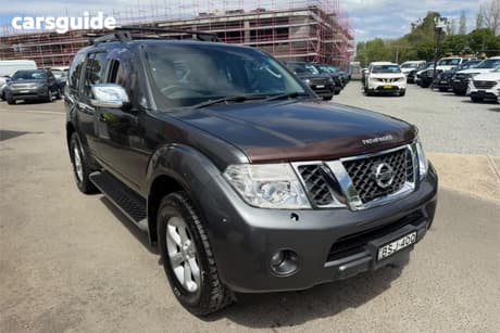 Grey 2010 Nissan Pathfinder Wagon Ti (4X4)