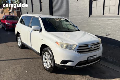 White 2011 Toyota Kluger Wagon Kx-R (Fwd) 7 Seat