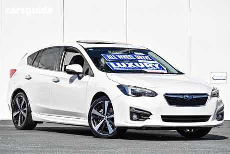White 2016 Subaru Impreza Hatchback 2.0S (Awd)