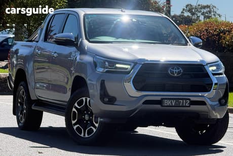 Silver 2020 Toyota Hilux Double Cab Pick Up Sr5 (4X4)
