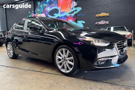 Black 2017 Mazda 3 Hatchback Sp25