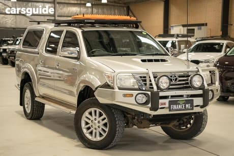 Silver 2012 Toyota Hilux Dual Cab Pick-up Sr5 (4X4)
