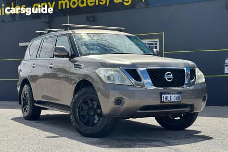 Beige 2013 Nissan Patrol Wagon St-L (4X4)