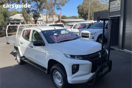 White 2023 Mitsubishi Triton Double Cab Chassis Glx (4X4)