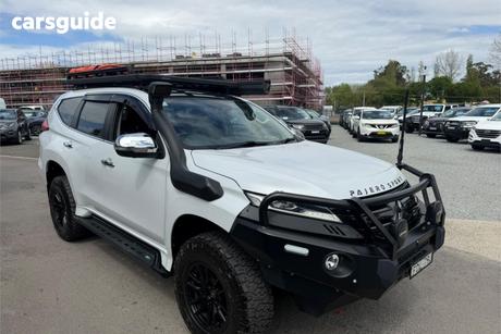 White 2023 Mitsubishi Pajero Sport Wagon Gsr (4Wd) 7 Seat
