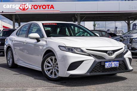 White 2018 Toyota Camry Sedan Ascent Sport