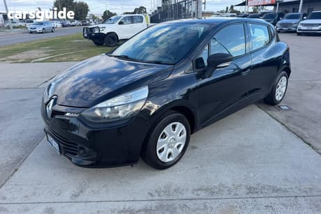 Black 2016 Renault Clio Hatchback Authentique
