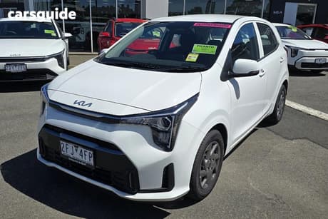 White 2025 Kia Picanto Hatchback Sport (Pe2)