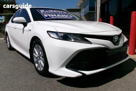White 2020 Toyota Camry Sedan Ascent Hybrid