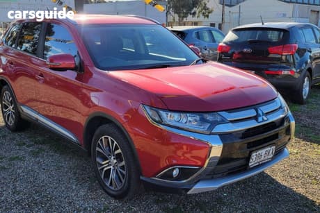 Red 2016 Mitsubishi Outlander Wagon Ls (4X2)