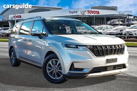 Silver 2022 Kia Carnival Wagon S