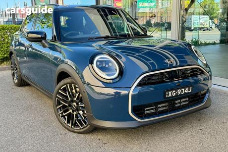 Blue 2026 Mini Cooper Hatchback C Favoured 5D Hatch
