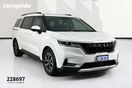 White 2023 Kia Carnival Wagon Sli