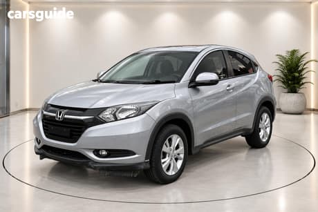 Silver 2018 Honda HR-V Sedan LE