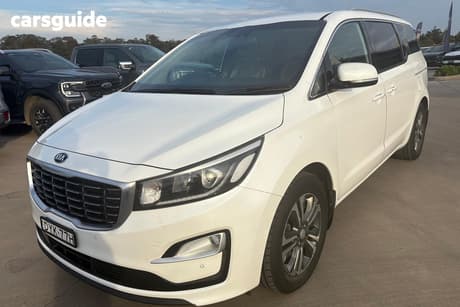 White 2018 Kia Carnival Wagon Sli