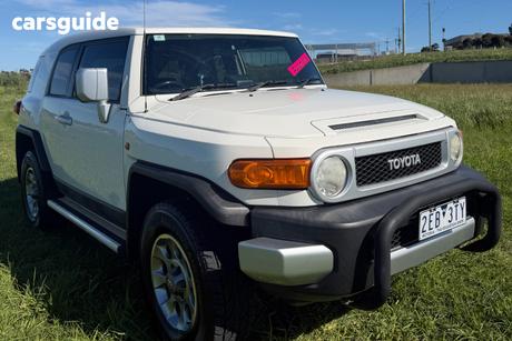 White 2012 Toyota FJ Cruiser Wagon