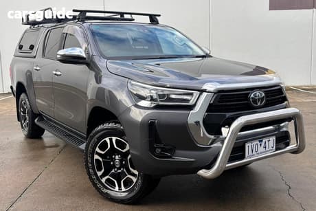 2022 Toyota Hilux Sr5 (4X4)