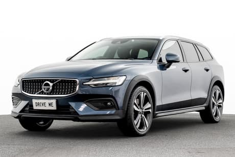 Blue 2021 Volvo V60 Wagon B5 Cross Country