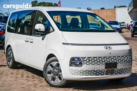 White 2025 Hyundai Staria Wagon
