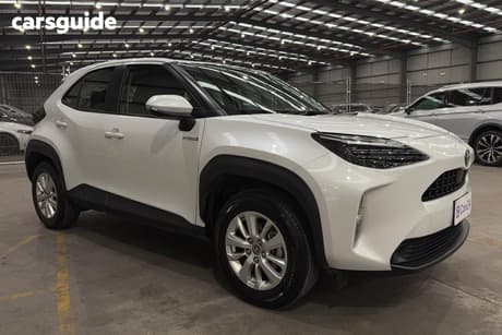 White 2023 Toyota Yaris Cross Wagon Gx Hybrid
