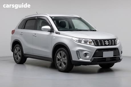 Silver 2024 Suzuki Vitara Wagon Beat
