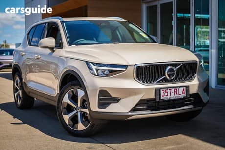Beige 2026 Volvo XC40 Wagon Plus B4