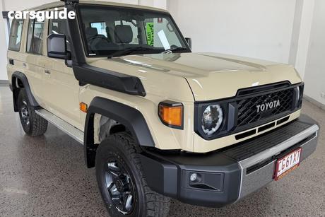 Beige 2025 Toyota Landcruiser 70 Series Wagon Lc76 Gxl + Diff Locks