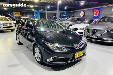 Black 2017 Toyota Corolla Hatchback Ascent Sport