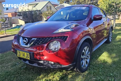 Red 2015 Nissan Juke Wagon Ti-S (Awd)