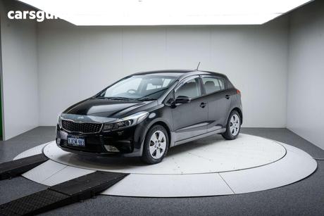 Black 2017 Kia Cerato Hatchback S